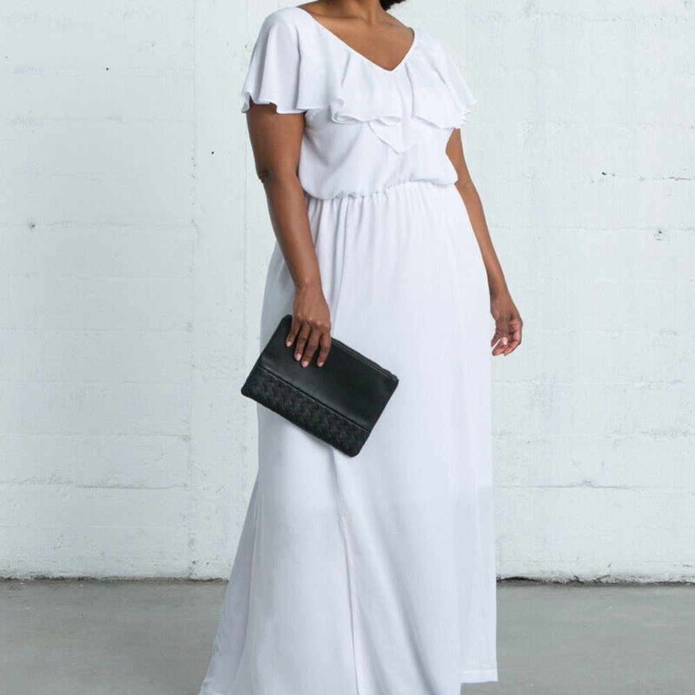 Kiyonna Porcelain White Willow Maxi Dress